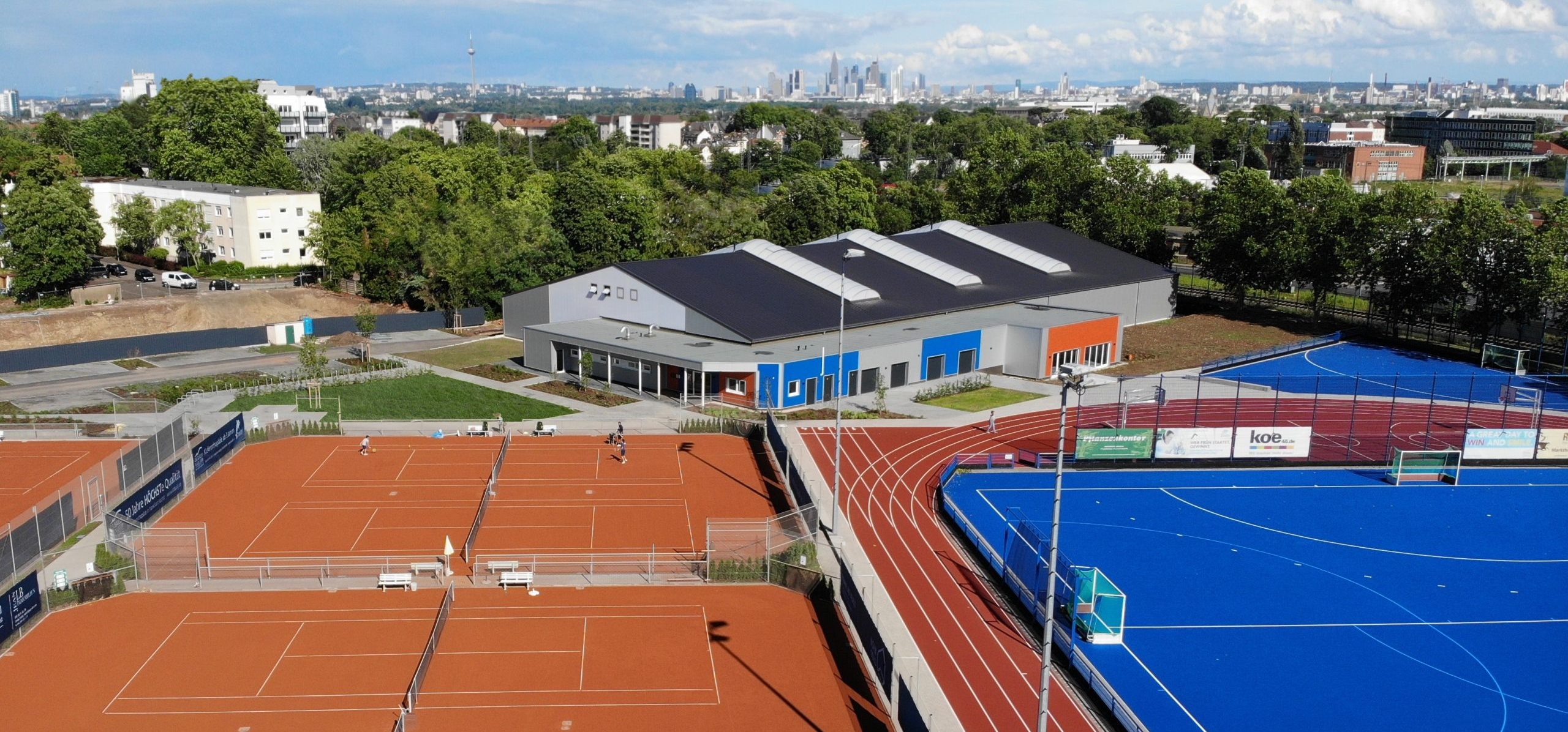 Tennis Hockey Höchst Kunstrasenplatz